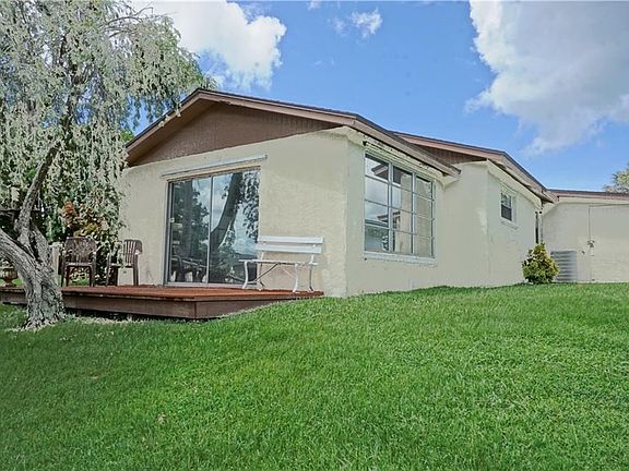 2nd image of 3626 SE 21st Ave