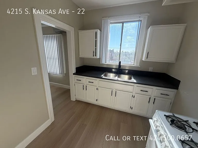 4215 S Kansas Ave #22 — Photo 8