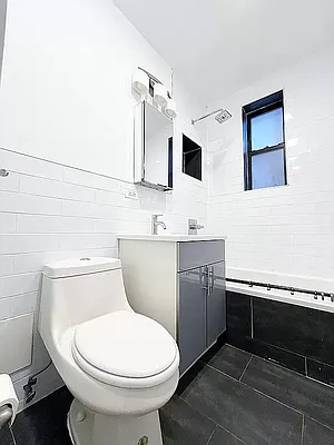 Rented by Bohemia Realty Group | media 8