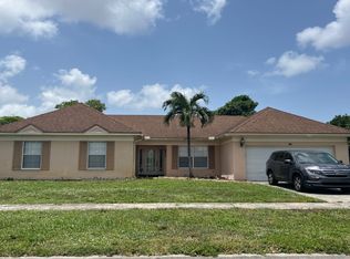 9511 Dunhill Dr, Miramar, FL 33025