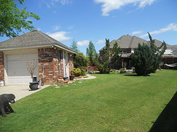 detached garage