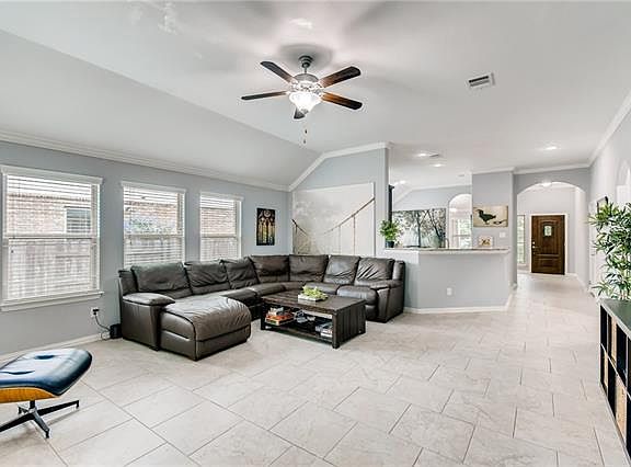 3rd image of 2912 Open Plain Dr