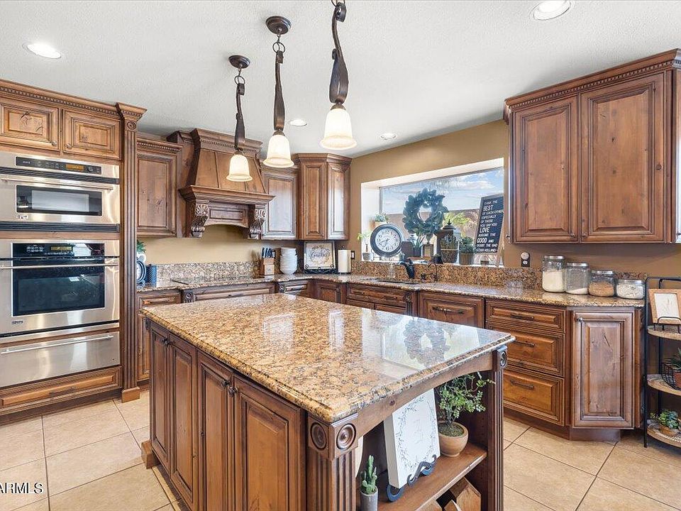 1st image of 2165 S RAVEN Circle