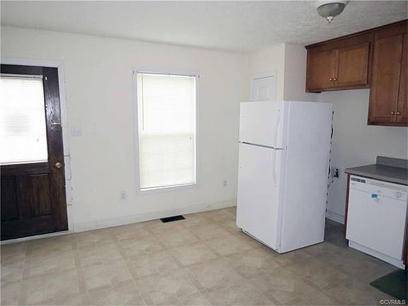 5th image of 45 Dumot Ct #45