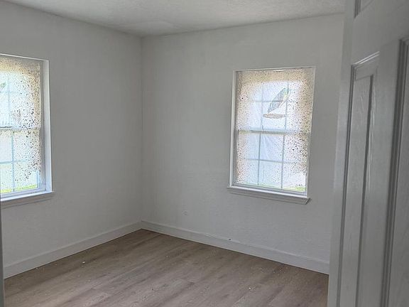 3rd image of 1317 Tobola St