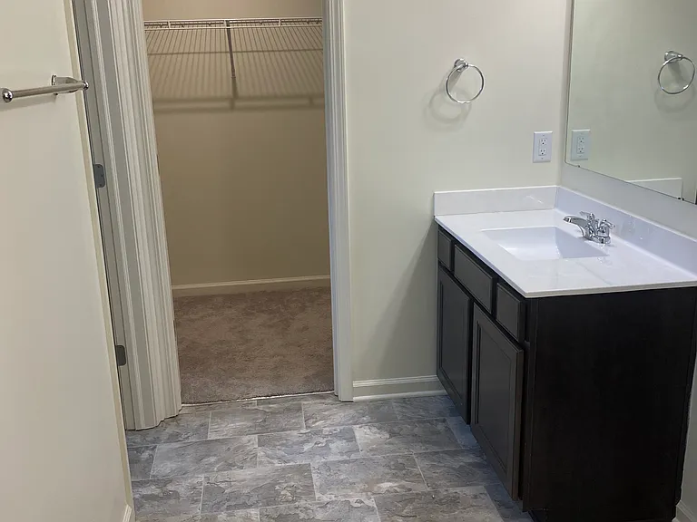 2630 Sheek Rd — Photo 7