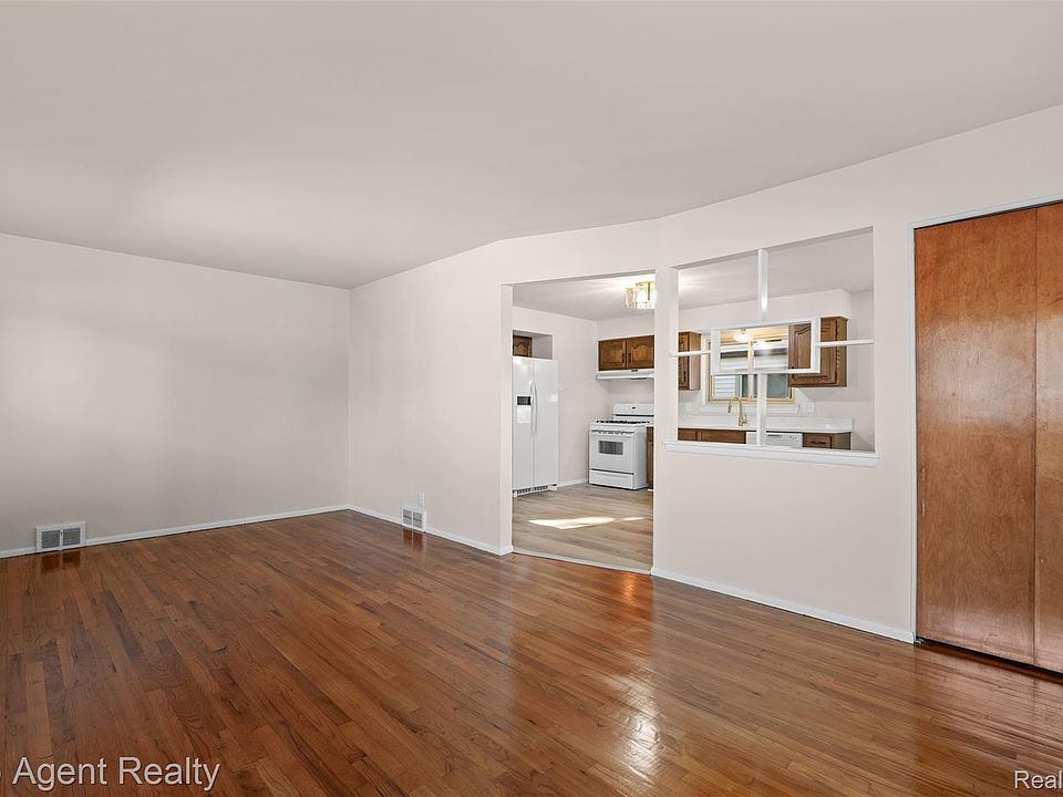 18535 Marquette St, photo 5