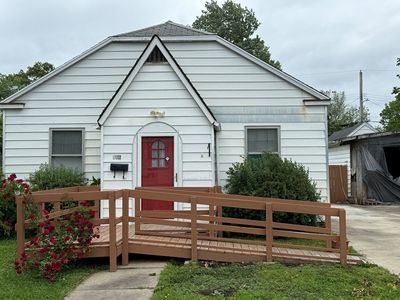 706 Douglas St, Paris, IL, 61944