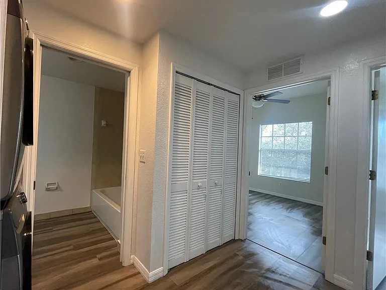 8555 Bernwood Cove Loop #112 — Photo 33