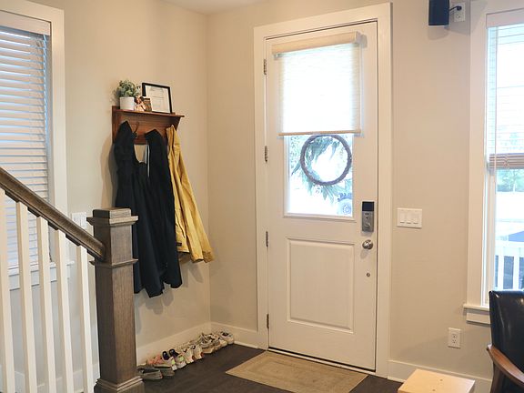 4th image of 722 Mill Creek Meadow Dr