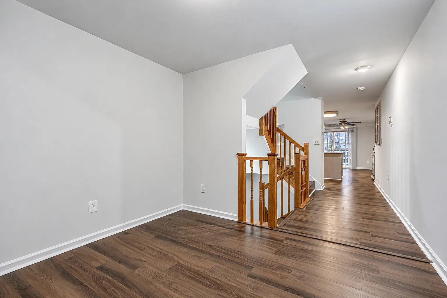 3 bed, 1900 sqft, $3,250 — Photo 3
