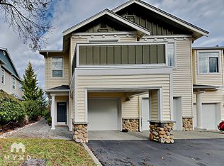 1855 Trossachs Blvd SE Unit 303, Sammamish, WA 98075
