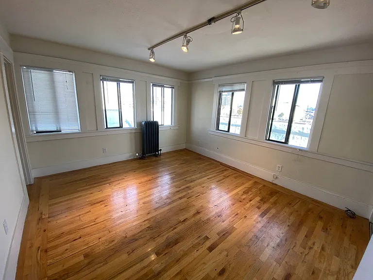 1461 Alice Street — Photo 7