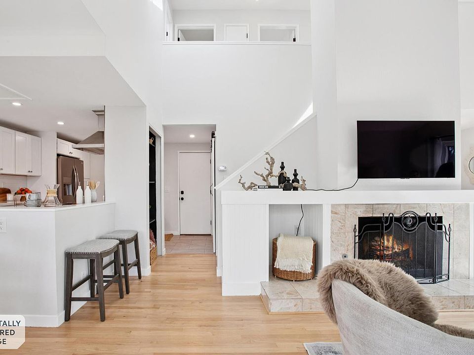 1st image of 18 Dunlin Court