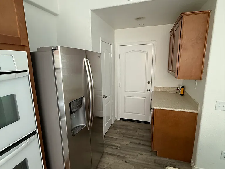 1880 Sora Ct — Photo 3