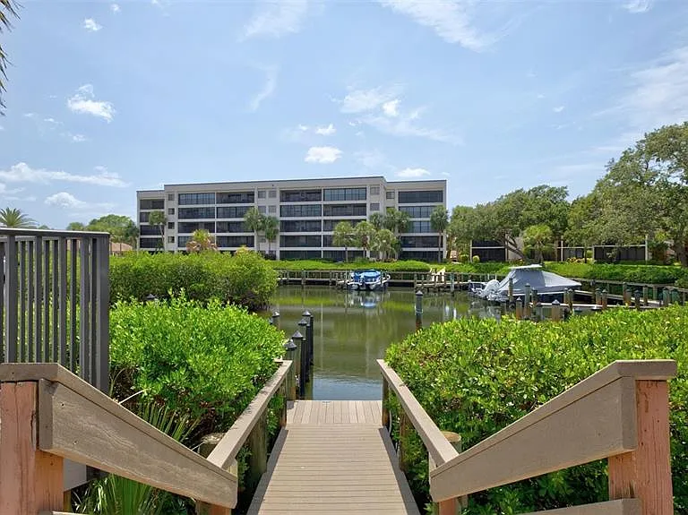 1700 Cove II Pl #310 — Photo 41