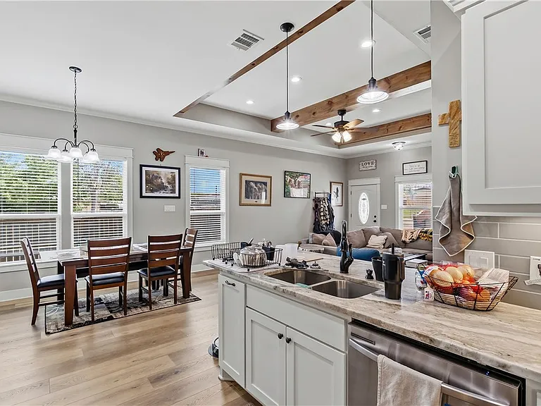 1200 Military Dr — Photo 11