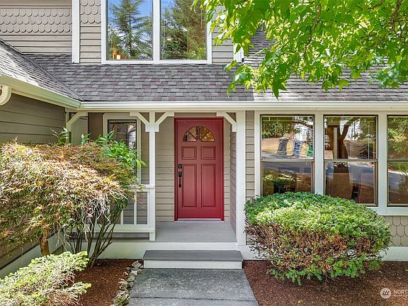 3rd image of 16029 NE 95th Court