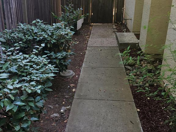 5th image of 16870 De Witt Ave #A
