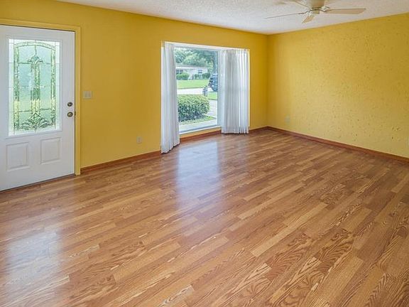 3rd image of 1938 63rd Ave N