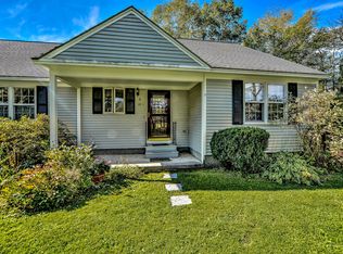 5 Fairway Dr, Vassalboro, ME 04989