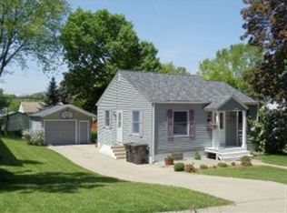 1027 S Gafke Ave, Jefferson, WI 53549