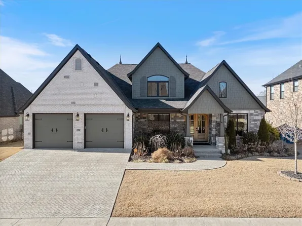 302 SW Chardonnay St, Bentonville, AR 72712