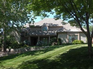 6152 N Hull Dr, Kansas City, MO 64151