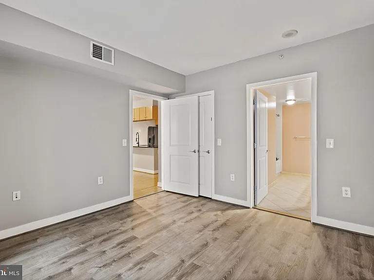 1117 10th St NW #202 — Photo 13