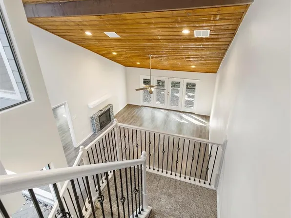 387 Rancho Bauer Dr, Houston, TX 77079