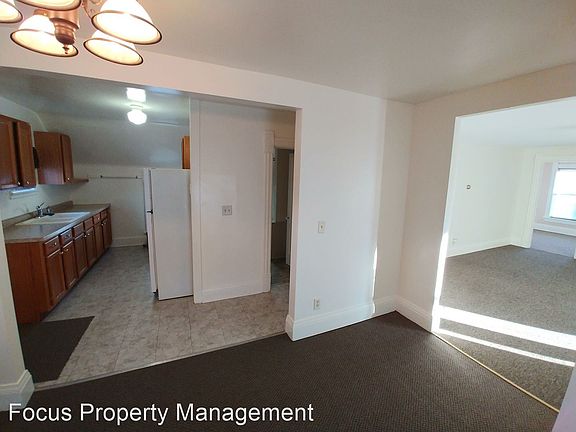 3rd image of 30 Olcott St #1/2