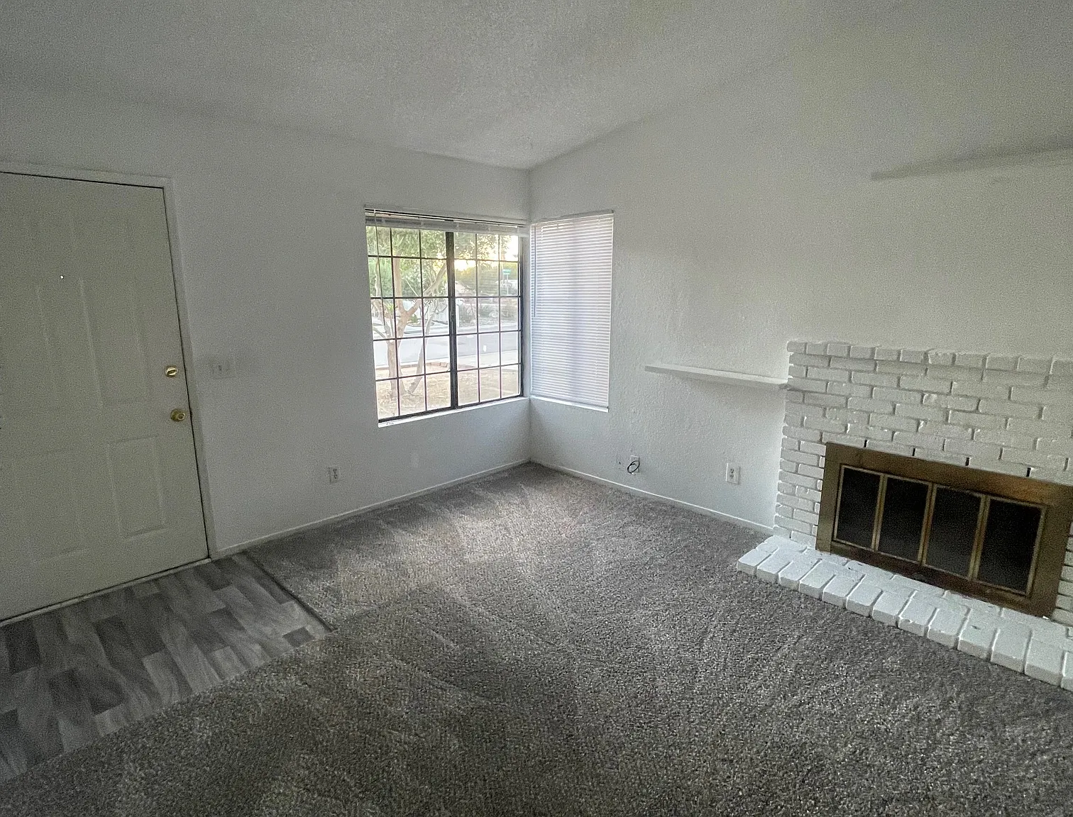 2 bed, 975 sqft, $2,500 — Photo 3