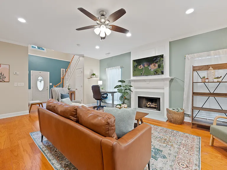 13581 Weycroft Cir — Photo 6
