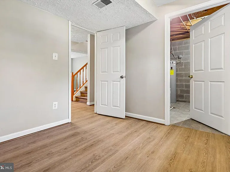 5913 Spruce Run Ct — Photo 27