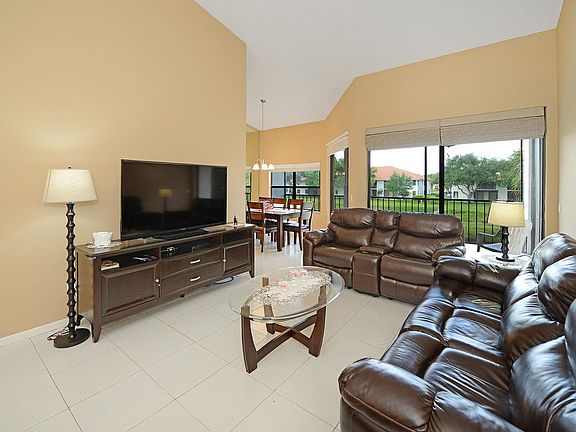 3rd image of 5454 Firenze Dr APT J