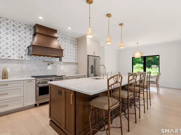 47 Luca Lane, Wethersfield, CT 06109