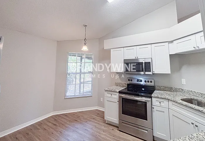 1721 Brandon Trace Ave — Photo 7