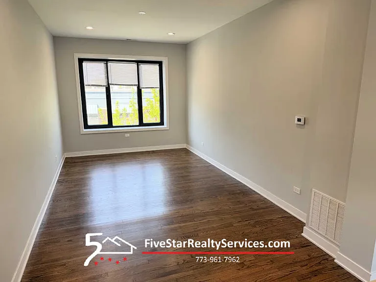 5209 N Milwaukee Ave #2 — Photo 6