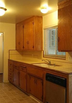 2nd image of 5021 Bonniemae Way