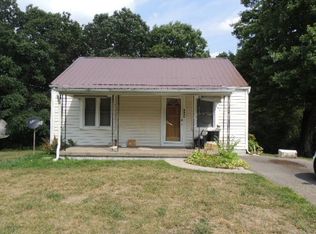 4858 Veterans Hill Rd, Pulaski, VA 24301