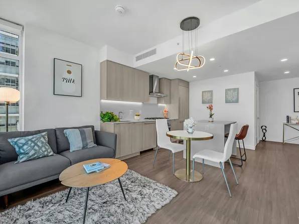 2311 Beta Ave #1007, Burnaby, BC V5C 0M1