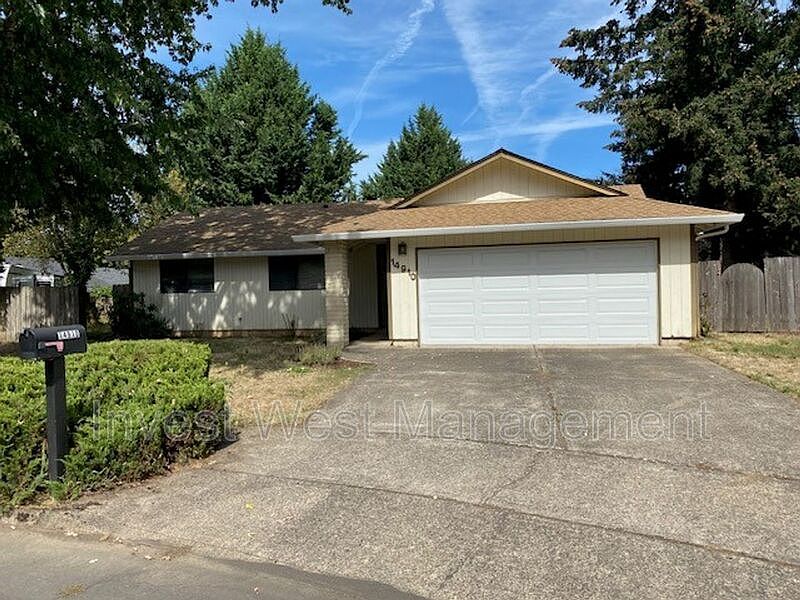1st image of 14910 NE 44th Cir