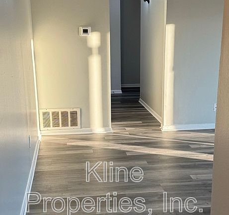 2nd image of 634 Wooddale Ter APT 1011