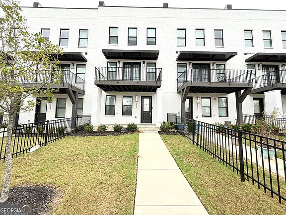 2nd image of 1031 Robert Smalls Way