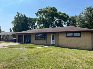 407 W Arnold Ave, Thomasboro, IL 61878