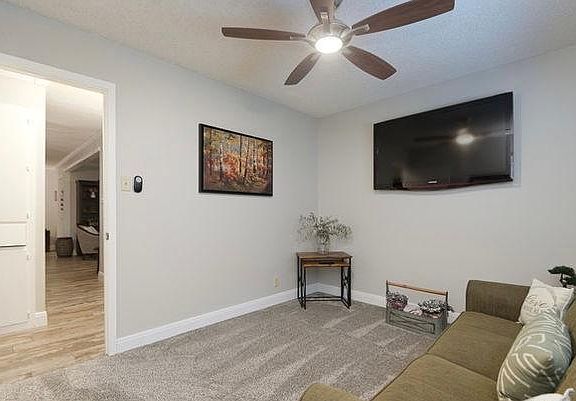 3rd image of 6114 Forest Wood St
