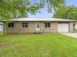 201 S Pinewood Ave, Republic, MO 65738