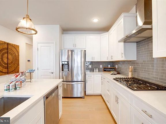4th image of 6868 Moonstone Peony Ln