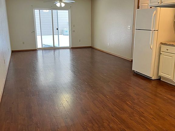 3rd image of 513 Sixteen Avenue Cir NE #2