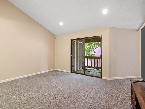 5th image of 2943 Winding Lane